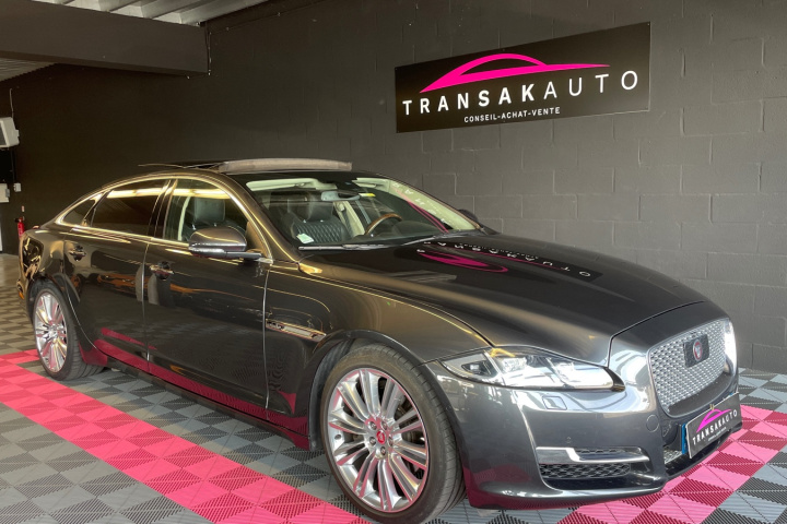 JAGUAR XJ